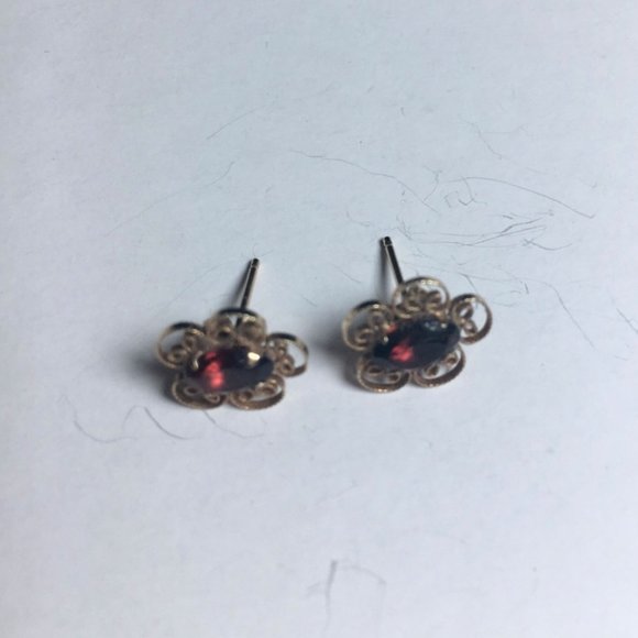 Ruby and Gold Filagree  Earrings 14K - Picture 2 of 7